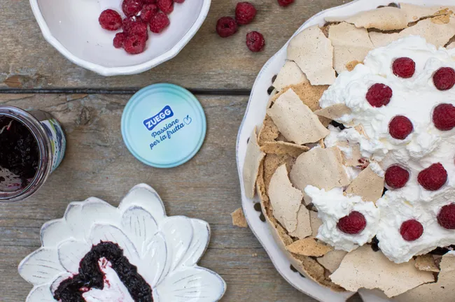 Ricette - Pavlova estiva con marmellata di mirtilli