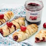 MINI STRUDEL ALLE CILIEGIE E COCCO