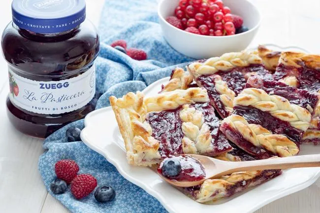 Ricette - Sfogliata ai frutti di bosco e ricotta