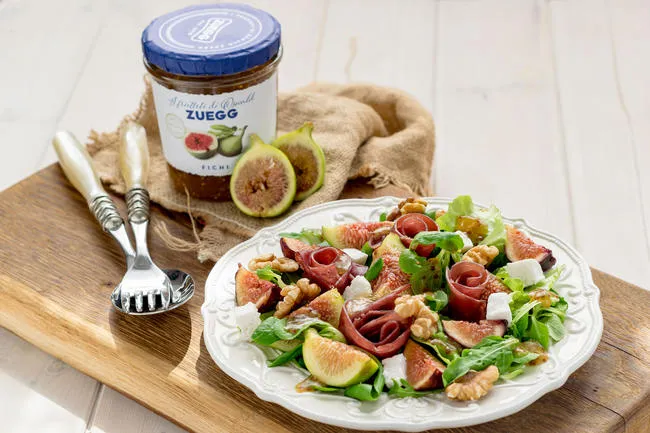 Ricette - Insalata autunnale di fichi Con bresaola, noci e formaggio di capra