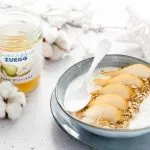 BOWL DI YOGURT GRECO E PERE CARAMELLATE