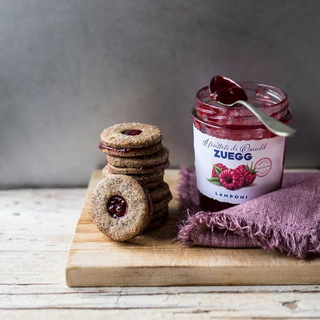 BISCOTTI AL GRANO SARACENO E LAMPONI