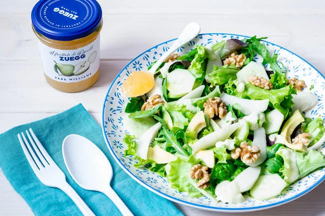 Ricette - Insalata di pere, avocado e noci