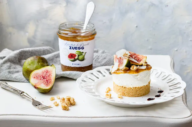 Ricette - Mini cheesecake salate ai fichi con noci e crema di aceto balsamico