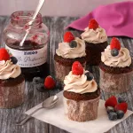 maxi cinnamon roll con marmellata di arance