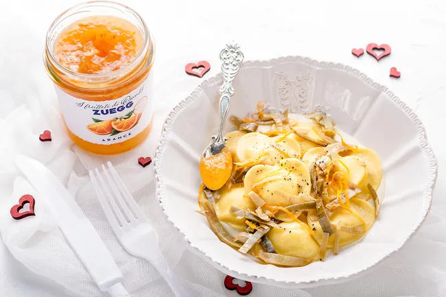 CUORICINI DI RICOTTA AGLI AGRUMI CON CARCIOFI E FONDUTA DELICATA
