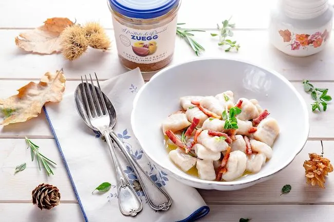 GNOCCHI DI RICOTTA E MARRONI ALLE ERBE AROMATICHE
