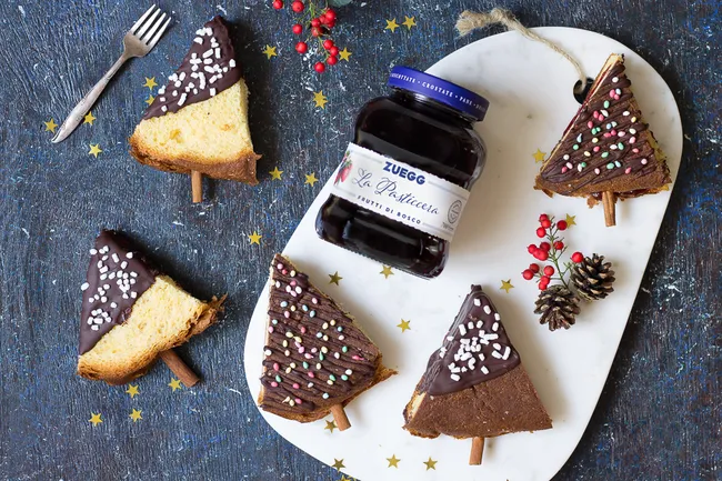 ALBERELLI DI PANDORO E CONFETTURA