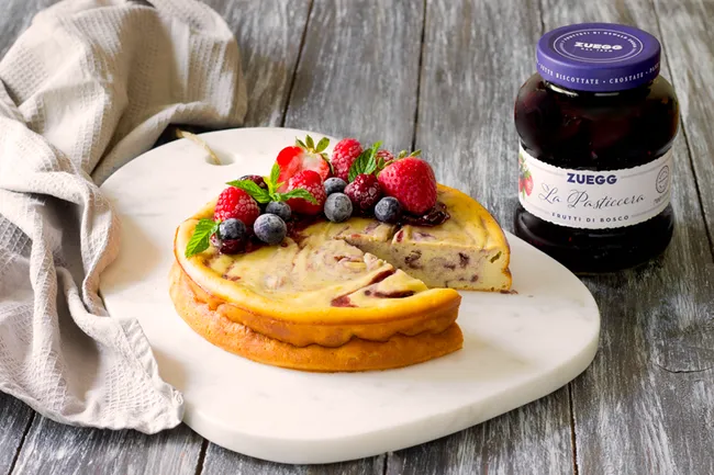 CHEESECAKE LEGGERA AI FRUTTI DI BOSCO