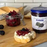 Chutney agrodolce alle more, cipolle rosse di Tropea e verza viola