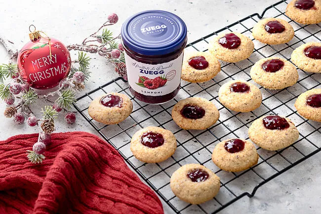 Linzer Thumbprint cookies